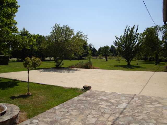 La terrasse, le parking